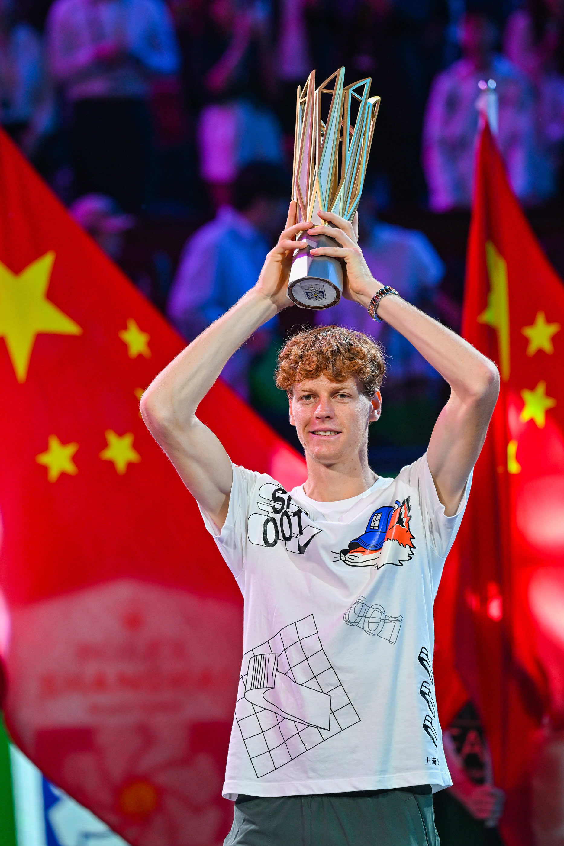 德约科维奇迎来三赛季高光表现，阿森纳球迷沸腾！